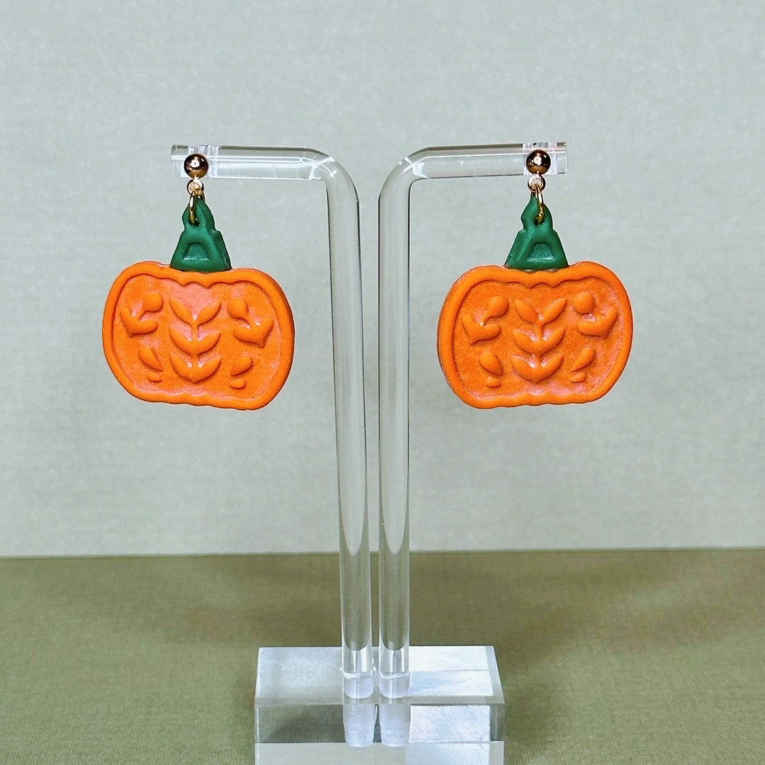 Folk Pumpkin Dangles