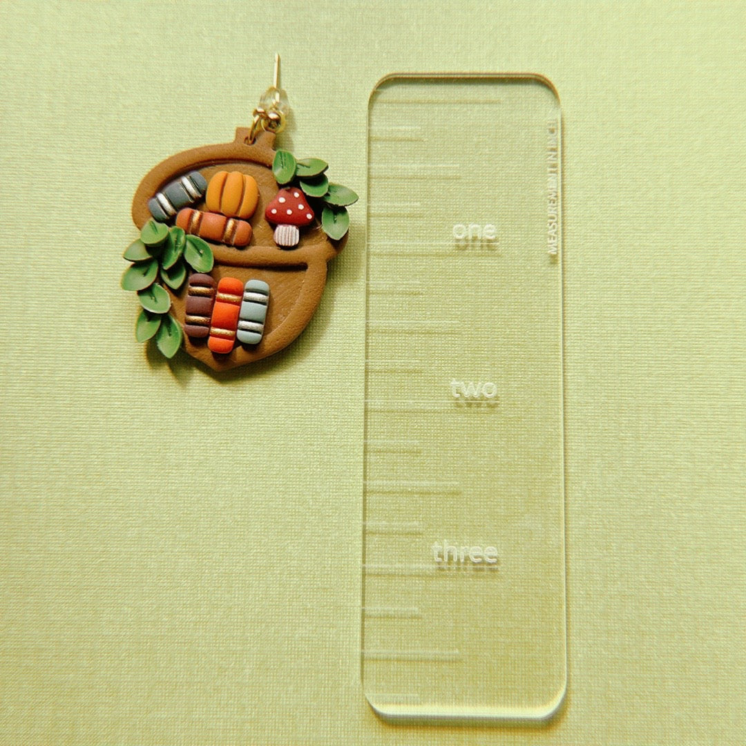 Acorn Bookshelf Dangles