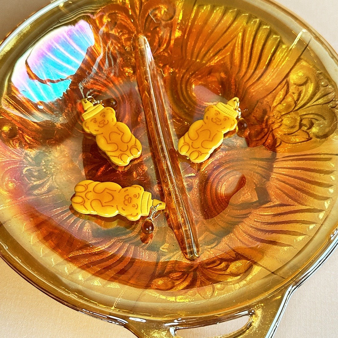 Honey Bear Magnet / Needleminder